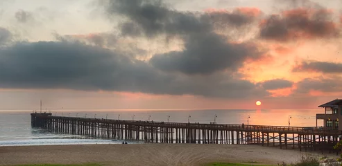 Crédence de cuisine en verre imprimé Jetée Sunset at dusk Ventura pier California