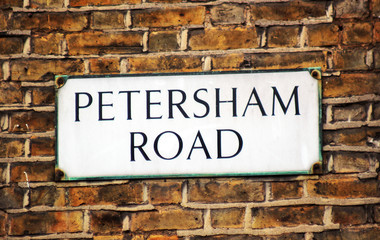 Fototapeta na wymiar Petersham road Richmond Surrey London England 