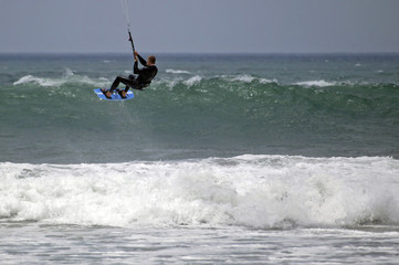 kite surfing