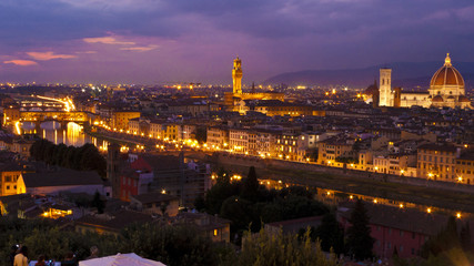 Fototapeta na wymiar The night view of Florence