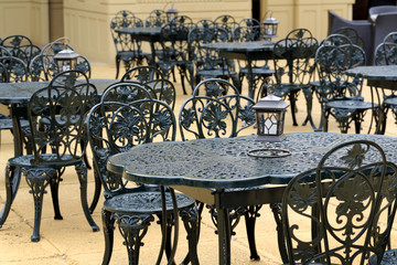 テーブルとイス