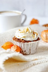 Carrot cupcakes with cream
