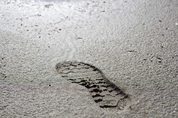 Foot print on mold