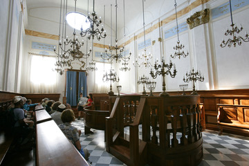 synagogue interior