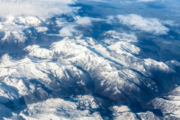 Widok z samolotu na górskie szczyty - Alpy, Francja  - obrazy, fototapety, plakaty