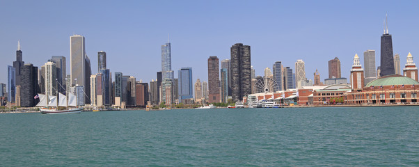 Chicago skyline and Michigan Lake, Illinois, USA