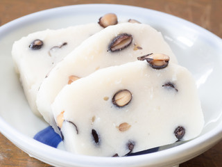 Japanese cuisine, sliced Japanese rice cakes contained with blac