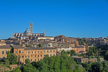 Fototapeta na wymiar Blick auf die Altstadt von Siena