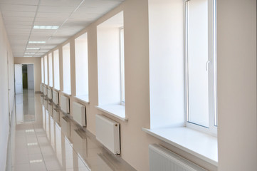 Fototapeta na wymiar blank corridor in the new building