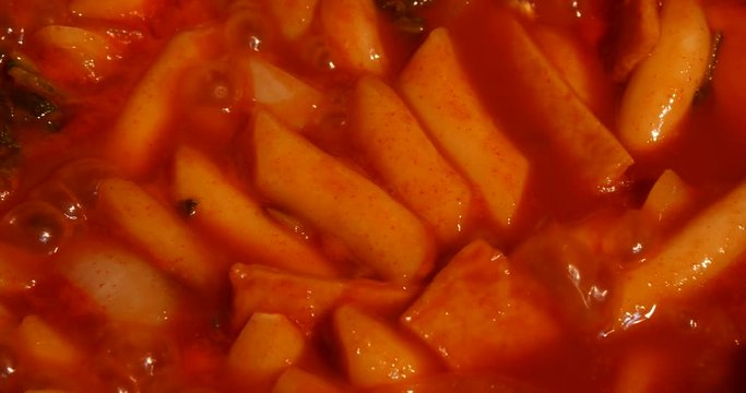 Tteokbokki, spicy rice cake boiling cook

