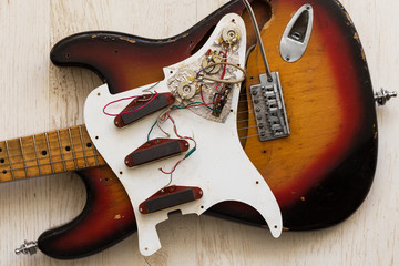 take apart electric guitar