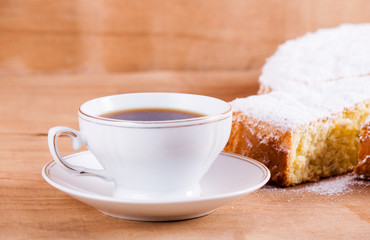 Sponge cake and coffee cup 