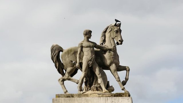 Time Lapse of Roman / Greek Statue in Paris France
