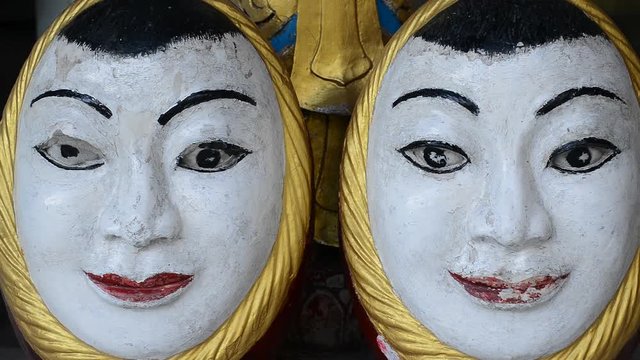 Zoom Out Faces - Shwedagon Pagoda Myanmar