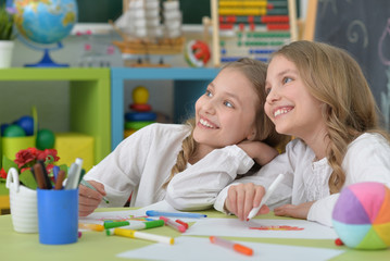 Fototapeta premium girls on lesson of art