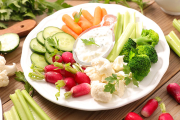 vegetable and dip