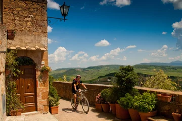 Fototapete Toskana Val d'Orcia, Siena, Tuscany, Italy - Excursion in Mountain Bike  © robertonencini