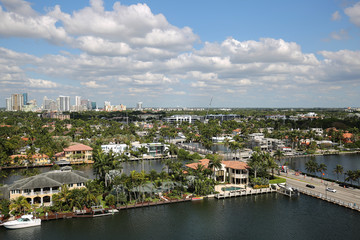 Fort Lauderdale skyline and upscale residential homes along Las Olas Boulevard © Jillian Cain