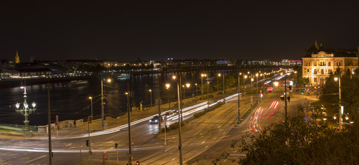 Fototapeta na wymiar The Danube and the traffic, in Budapest