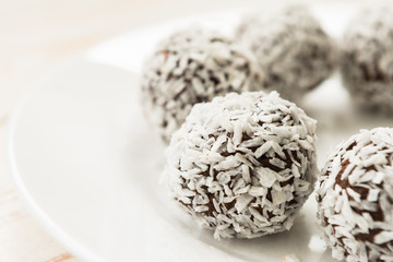 Dark energy bites with almonds and walnuts