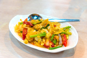 Fried squid with salted egg yolk