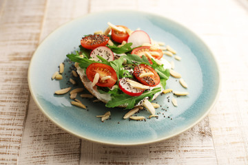 wholegrain cheese bagel 