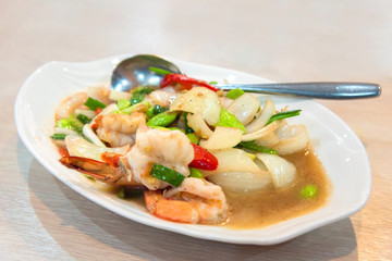 Shrimp stir-fried with stink beans and shrimp paste