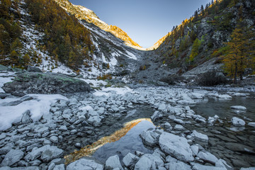 Couleurs d'automne en montagne © Tomfry