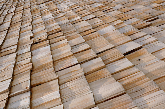 d&eacute;tail d'une toiture en bois 