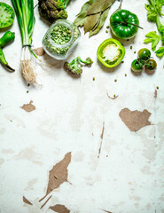 Fototapeta na wymiar Organic food. Green vegetables with dried peas.