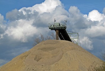 Förderung von Sand