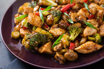 Stir fry with chicken, mushrooms, broccoli and peppers - Chinese food