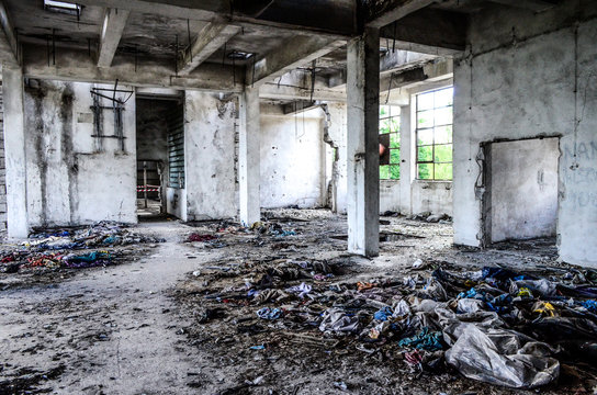 Warehouse, homeless - magazyn, bezdomki