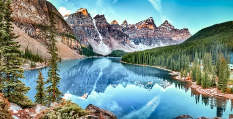 Abwaschbare Fototapete Kanada Moraine Lake Panorama im Banff Nationalpark, Alberta, Kanada