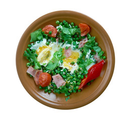 Stewed peas with poached eggs