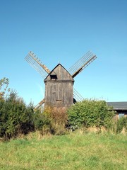 Fototapeta na wymiar Bockwindmühle Pudagla 