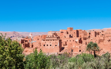 Fototapeta na wymiar Oasenstadt Tinghir (Tinerhir) im Süden Marokkos