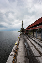 port statek rozładunek dok © BlackMediaHouse