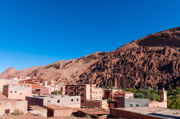 Dorf in der Dadesschlucht; Marokko