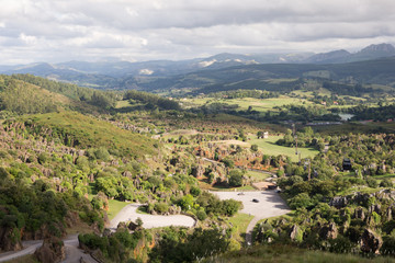 Fototapeta na wymiar Valle de Cabárceno cerca de Santander