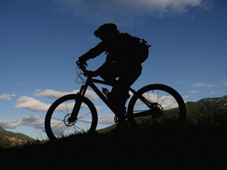 silhouette mountain biker