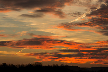 Sonnenuntergang mit Wolken