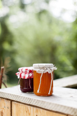 Erdbeer und Marillenmarmelade