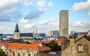 Fototapeta na wymiar Vue de Bruxelles depuis la place du Palais de Justice