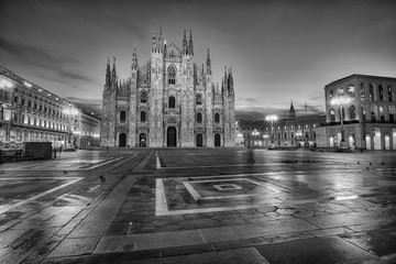 Milano by night BeW - 125192088