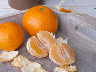 fresh tangerines in a wooden box
