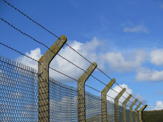 Sturdy concrete and wire fencing