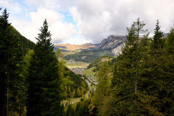 Fototapeta na wymiar Dolomite Mountains and Forest