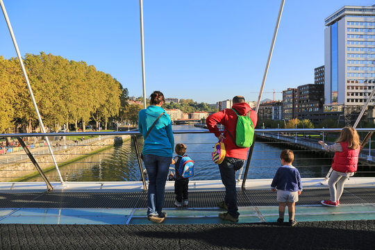familia puente bilbo  pa&iacute;s vasco U84A7144-f16