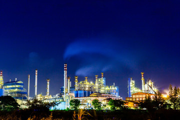 Plakat Oil Refinery factory in evening, Petroleum, petrochemical plant